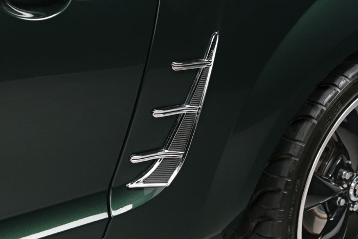 2005-2009 Mustang Retro USA Chrome Quarter Molding Set Trim - GT & V6 & GT500