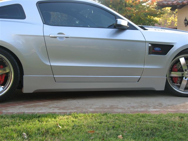 2005-2014 Mustang RK Sports Side Skirts with Door Panels (4PC)- Pair (GT & V6)