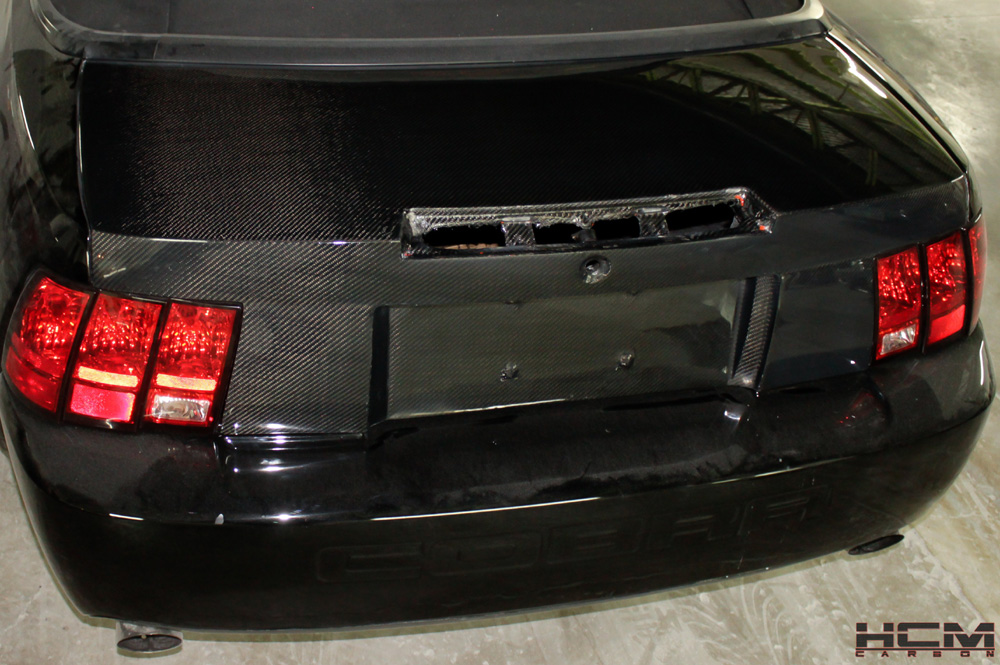 99-04 Mustang Carbon Fiber Trunk Lid - CARBON FIBER TOP FRP BOTTOM
